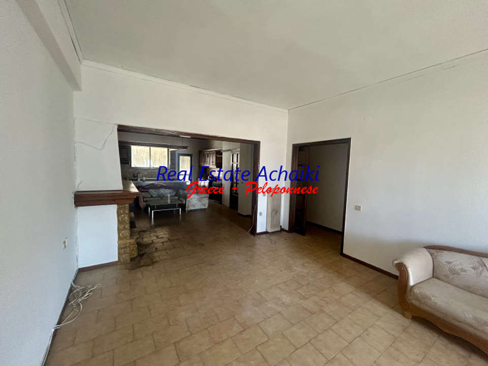 Image 1 of 18