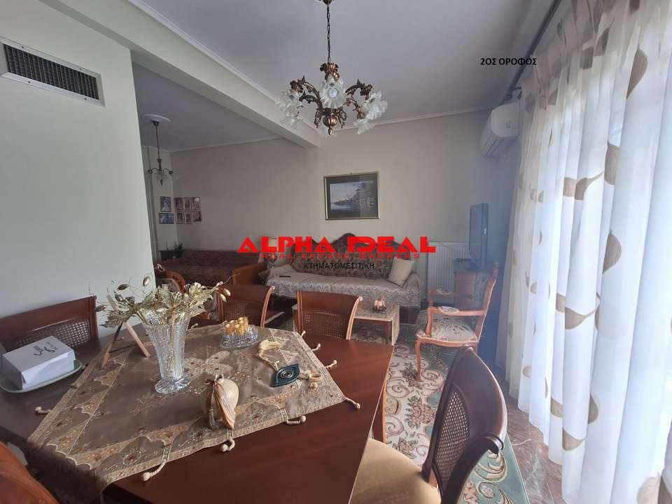 Image 0 of 25