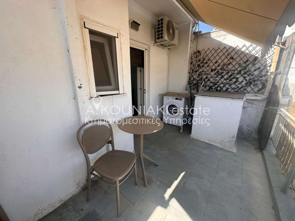 Image 2 of 14