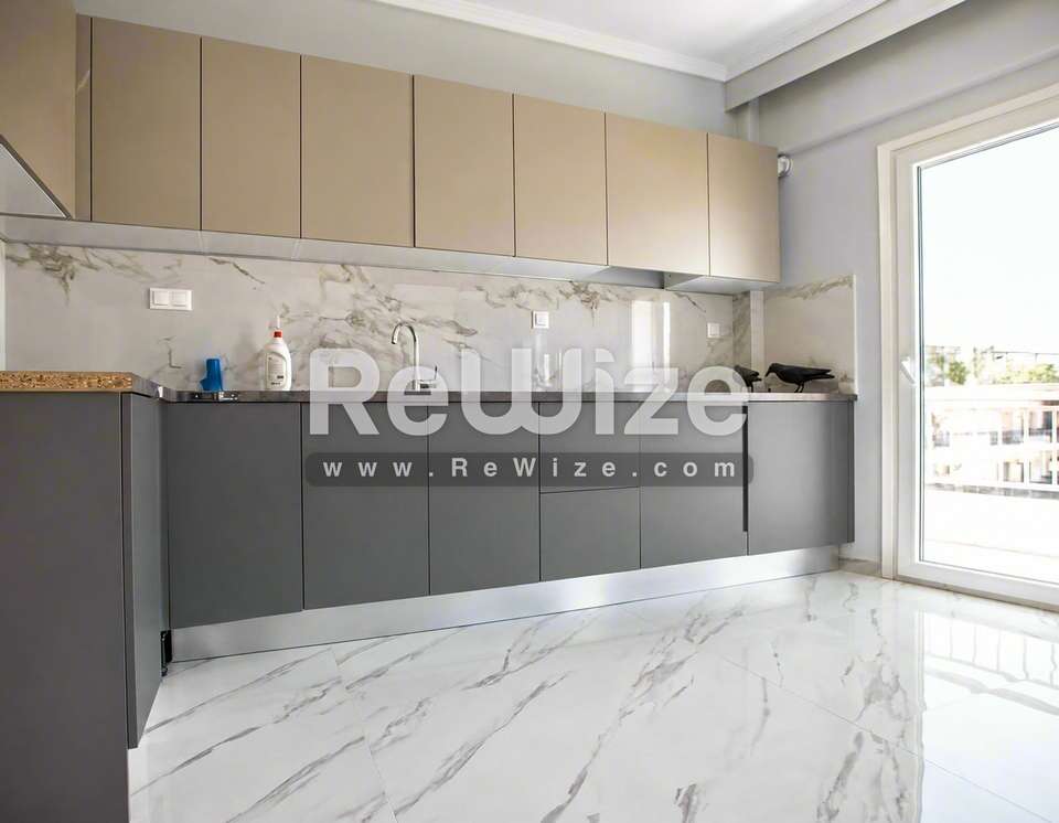 Image 2 of 25