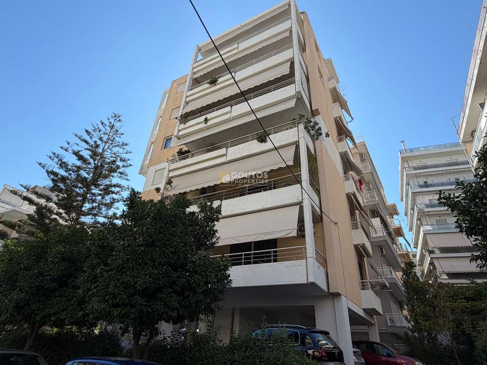 Image 2 of 24