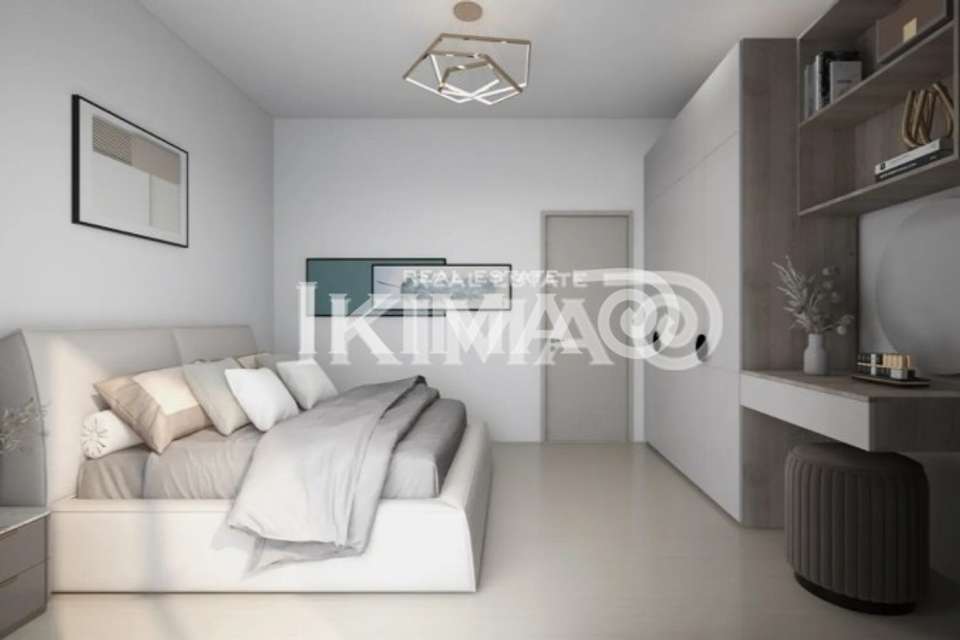 Image 1 of 9