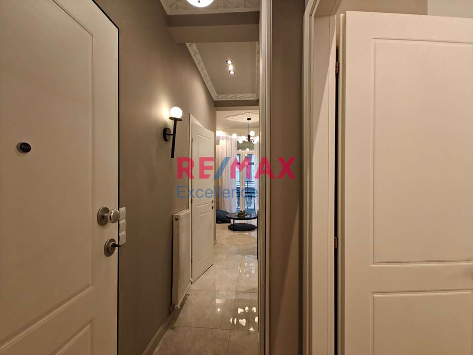 Image 1 of 11
