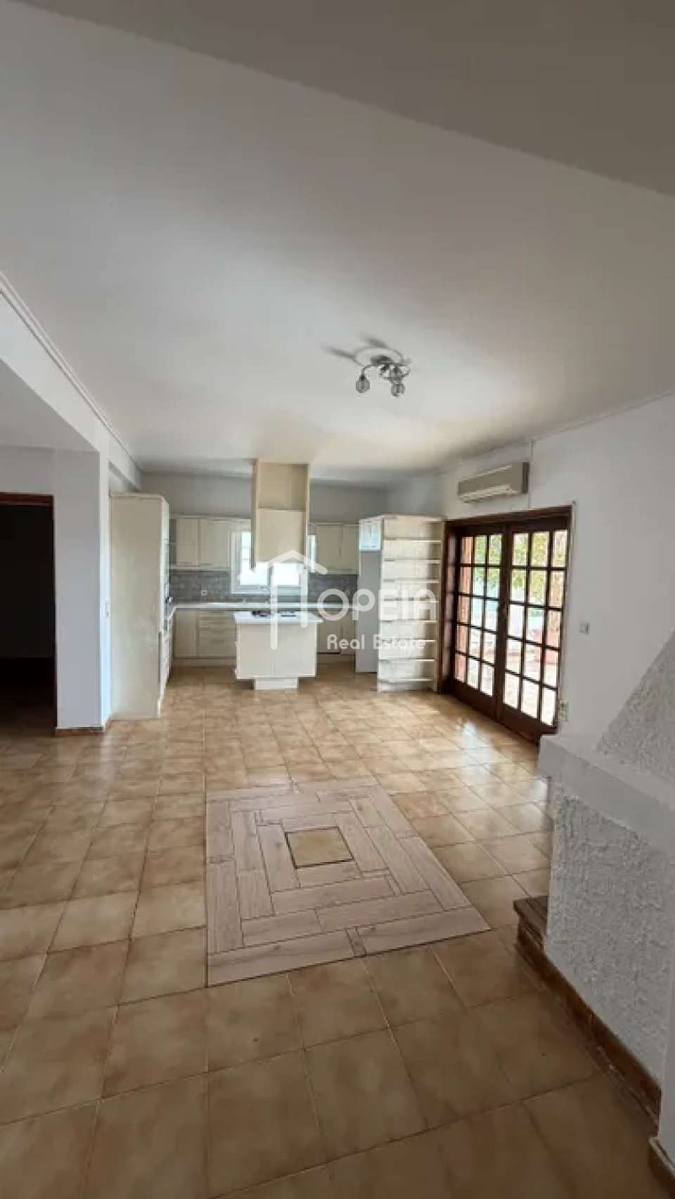 Image 1 of 21
