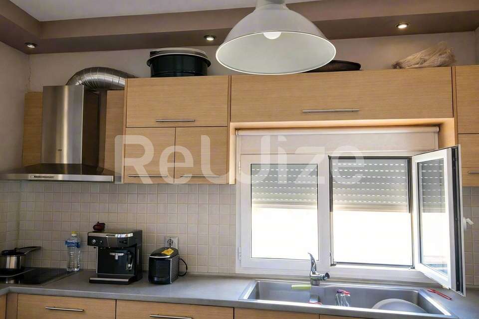 Image 2 of 11