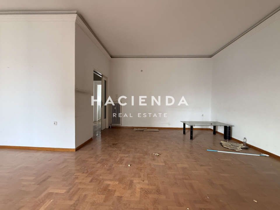 Image 2 of 23