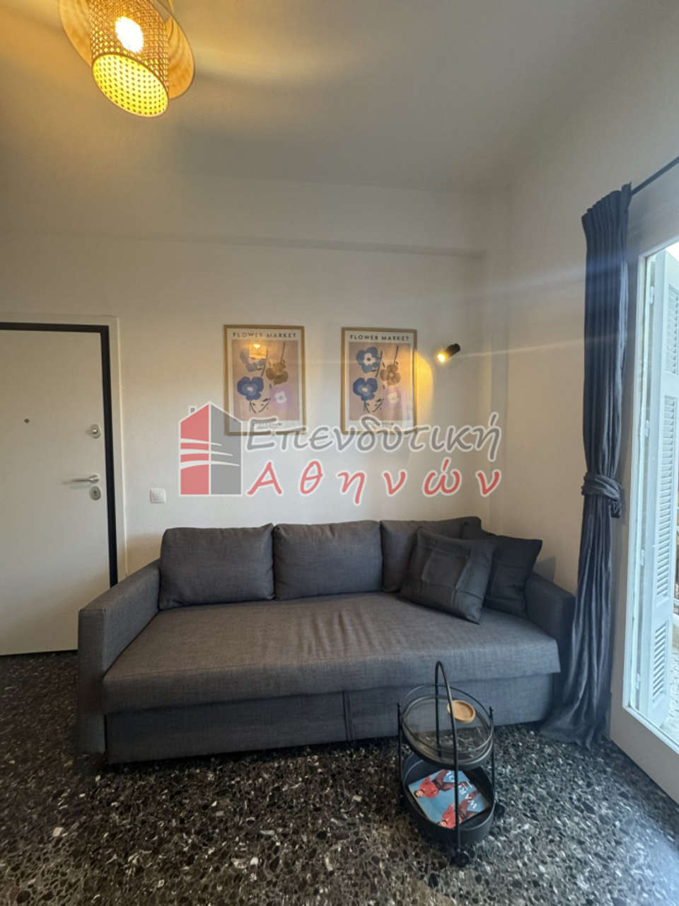 Image 2 of 28
