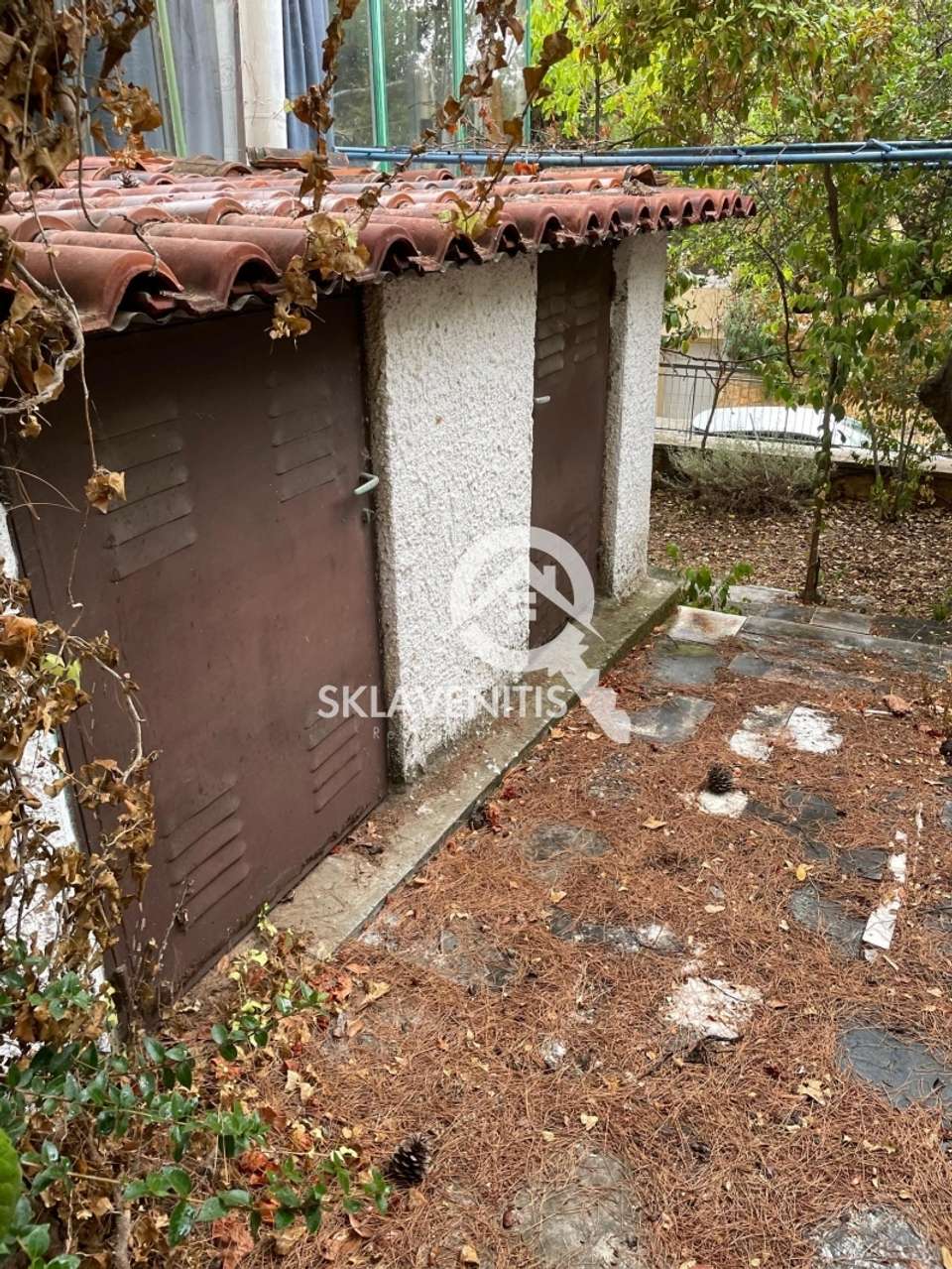 Image 2 of 17