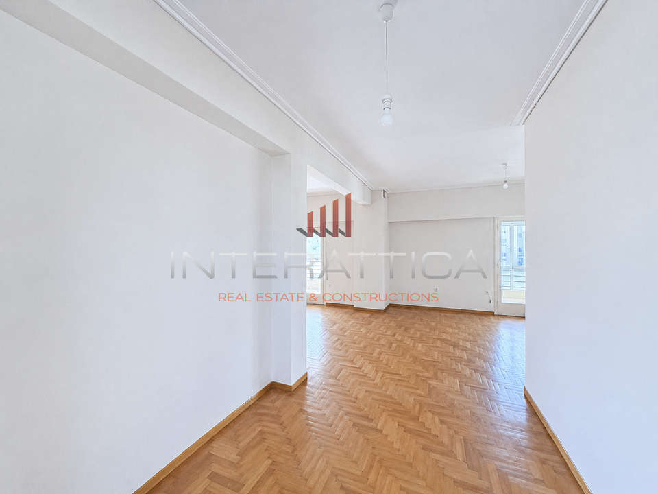Image 2 of 19