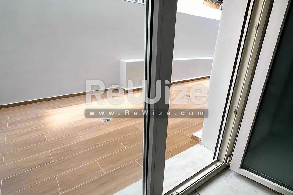 Image 2 of 16