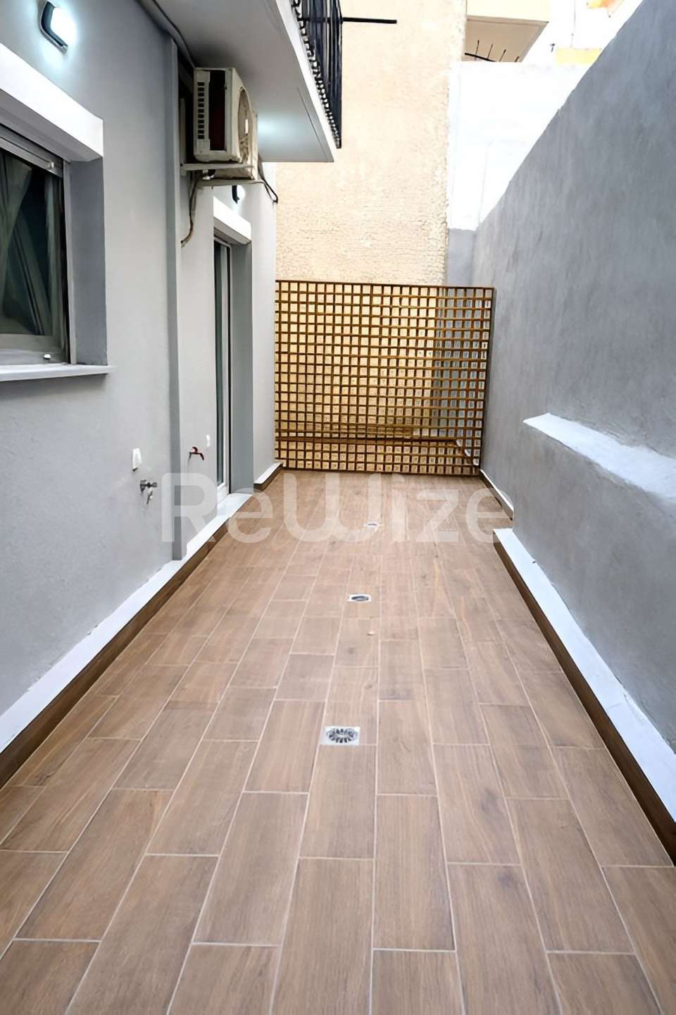 Image 2 of 16
