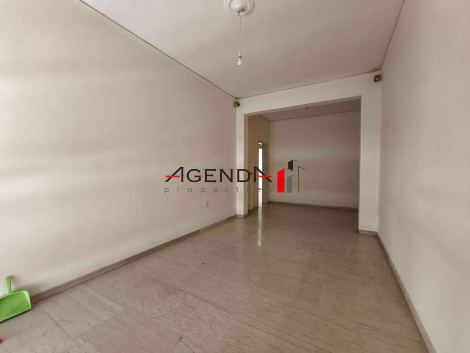 Image 2 of 22