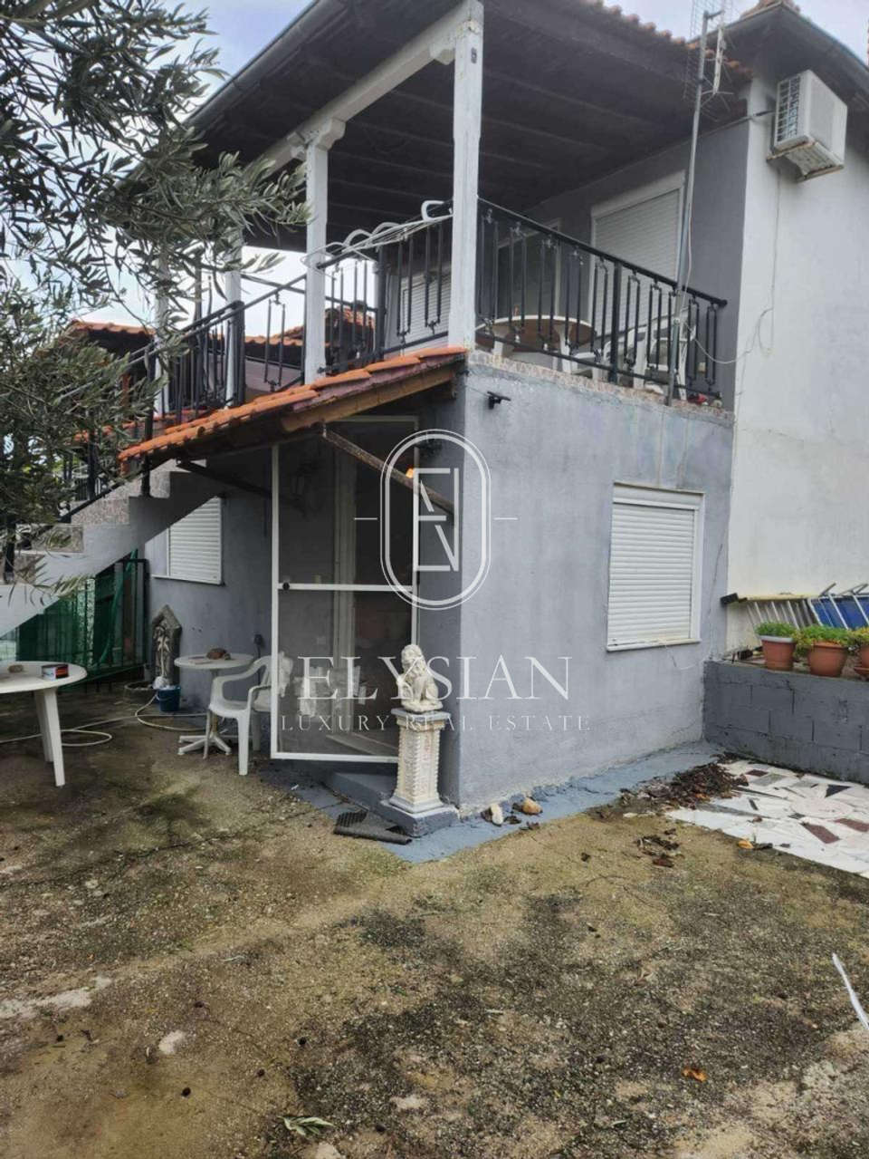 Image 1 of 11