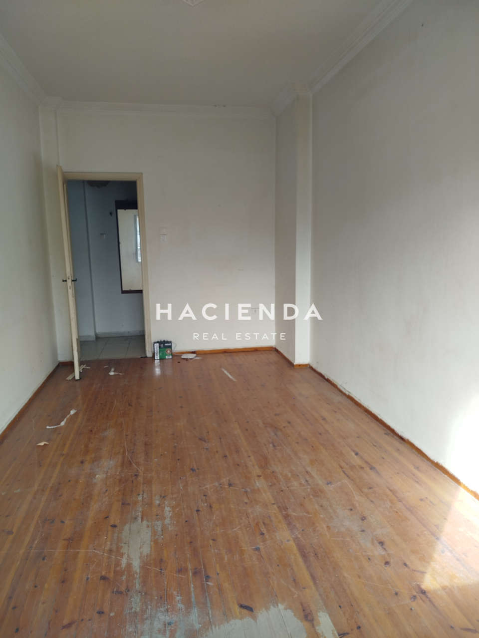 Image 1 of 24