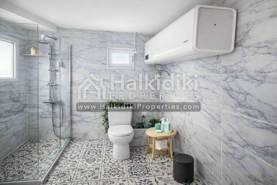 Image 2 of 15