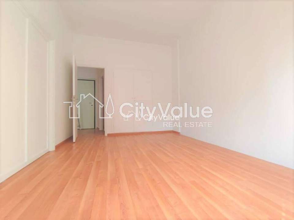 Image 2 of 11