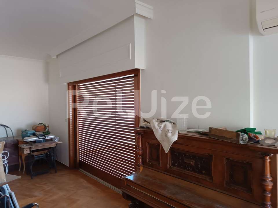 Image 2 of 26