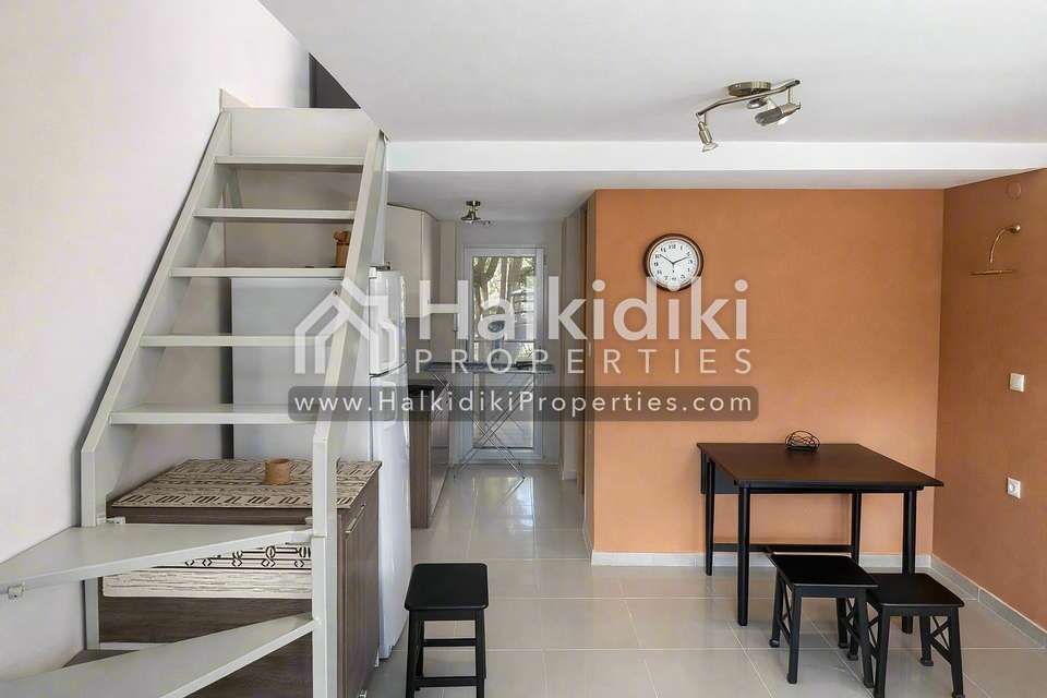 Image 2 of 15