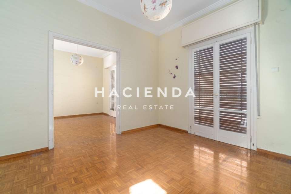 Image 1 of 20