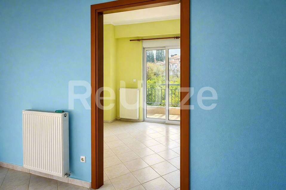 Image 2 of 23