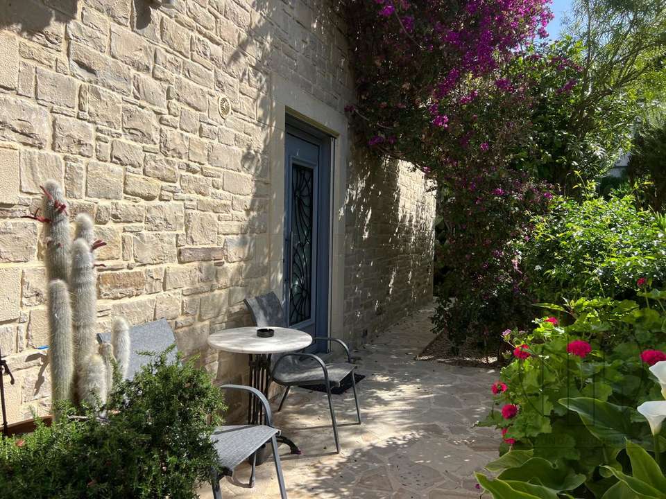 Image 1 of 23
