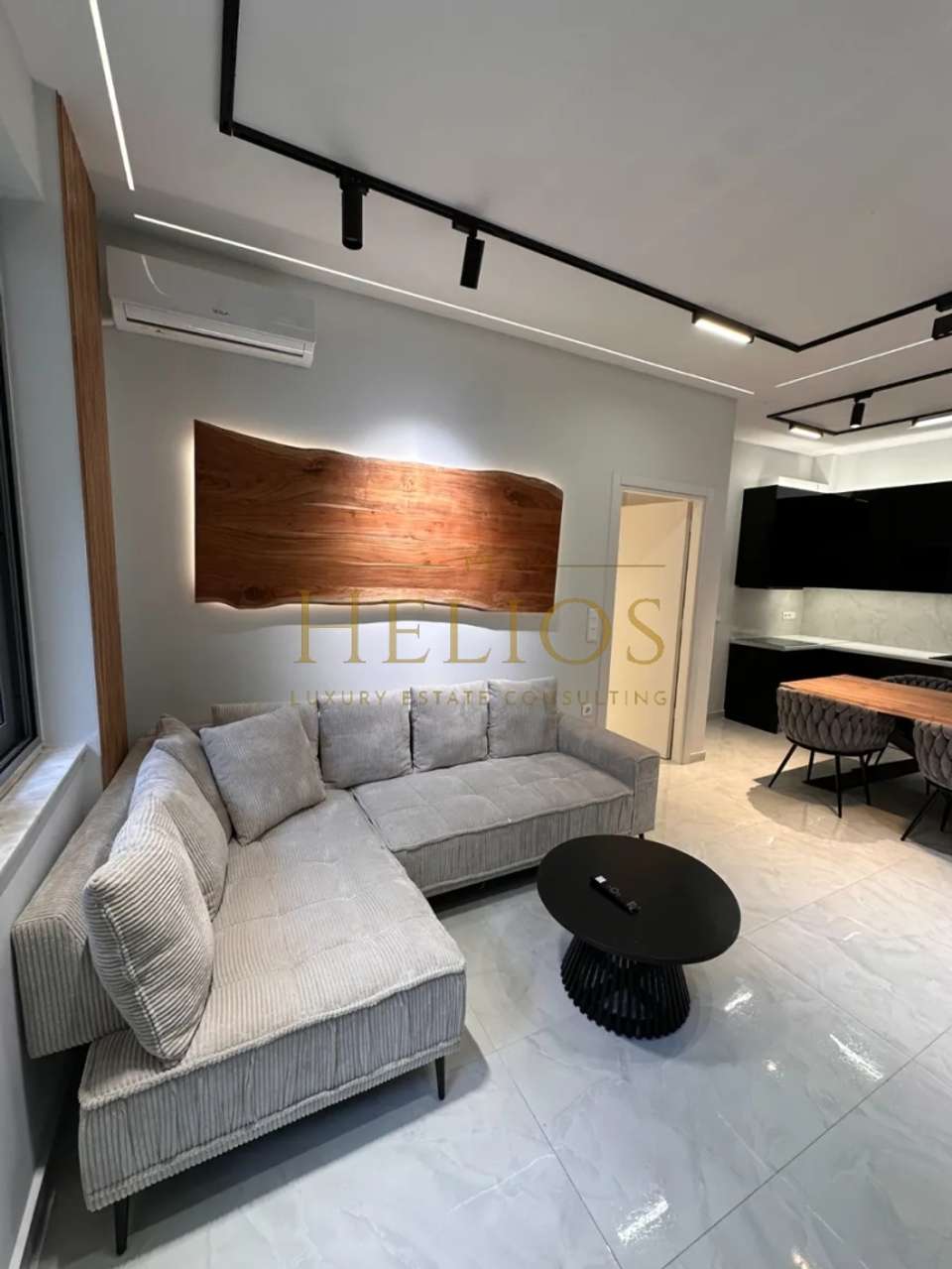 Image 1 of 21