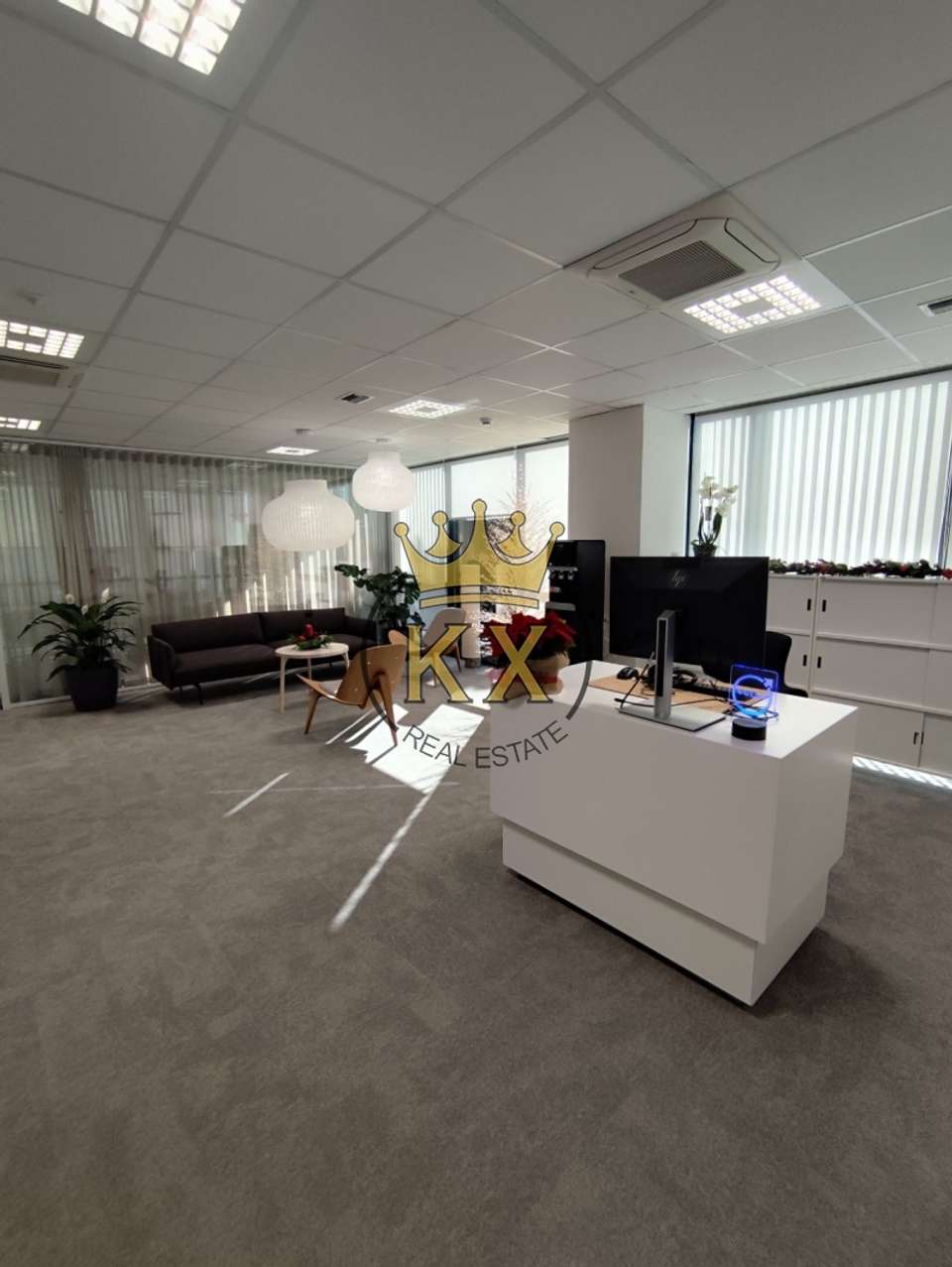 Image 1 of 7
