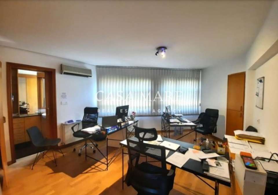 Image 2 of 11