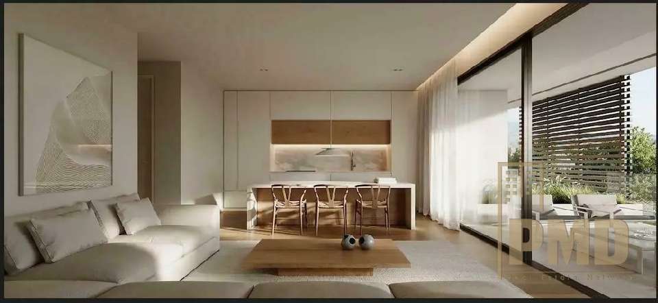 Image 2 of 11