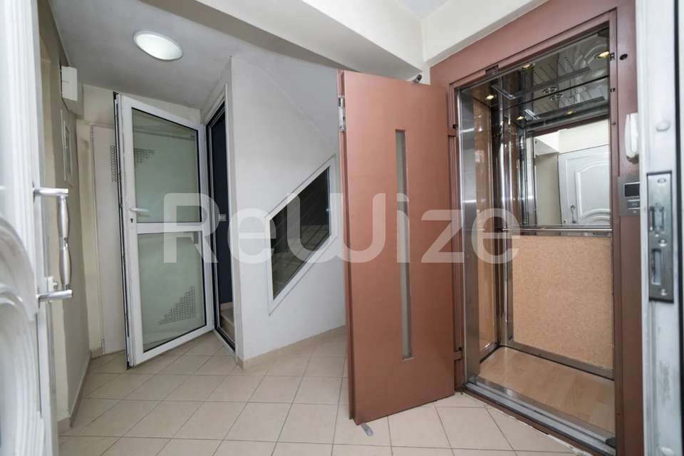 Image 2 of 17