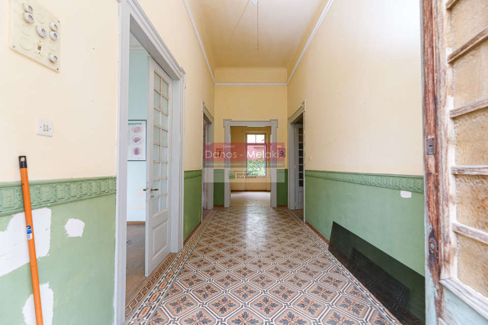 Image 2 of 16