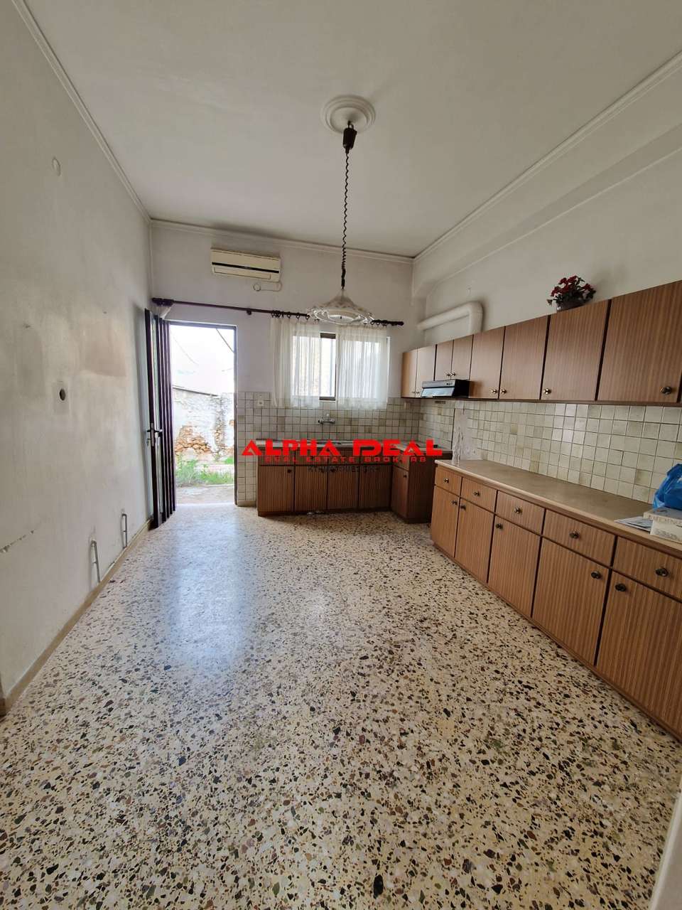 Image 1 of 20