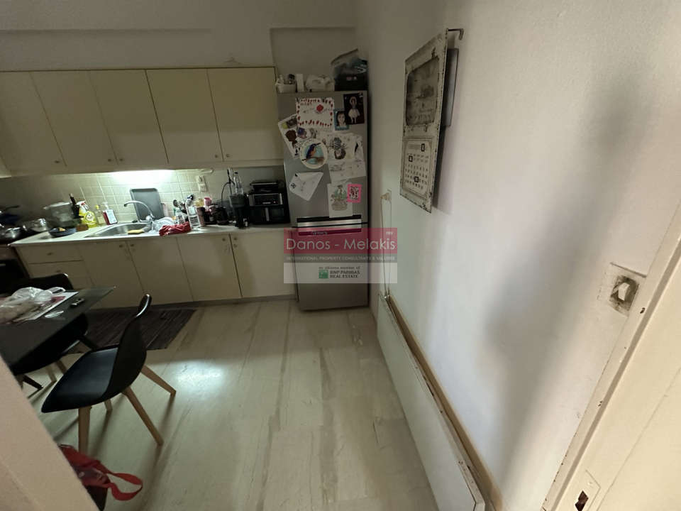 Image 4 of 12
