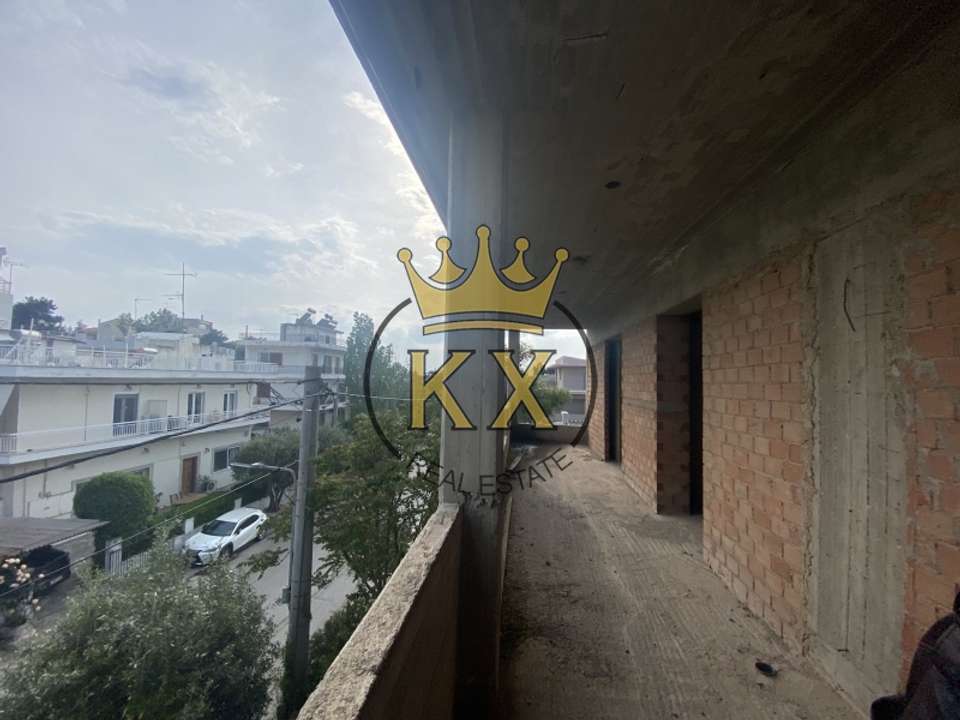 Image 2 of 6