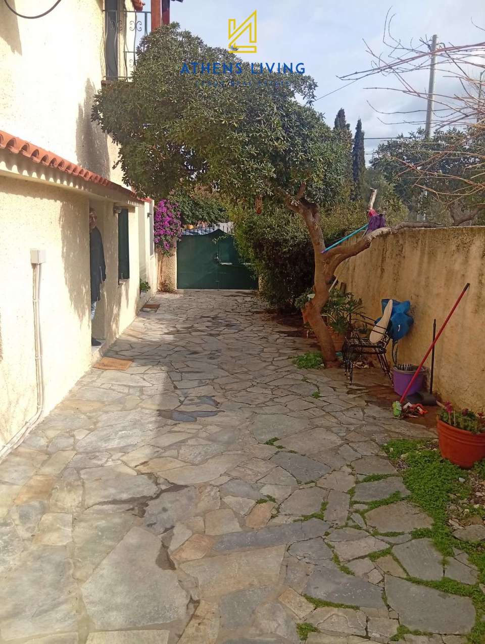 Image 2 of 24
