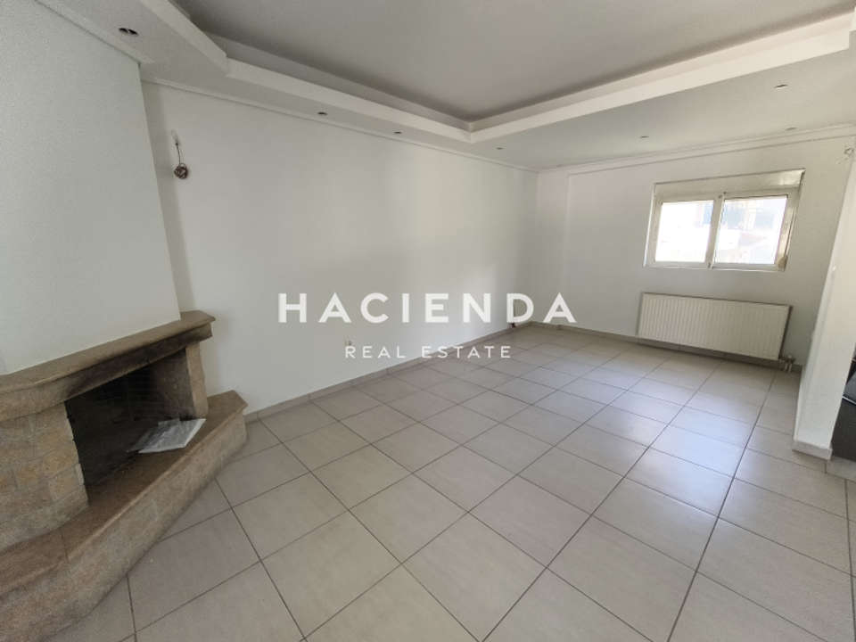 Image 2 of 18