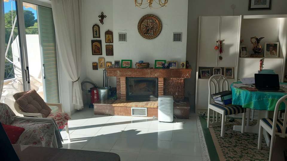 Image 1 of 15