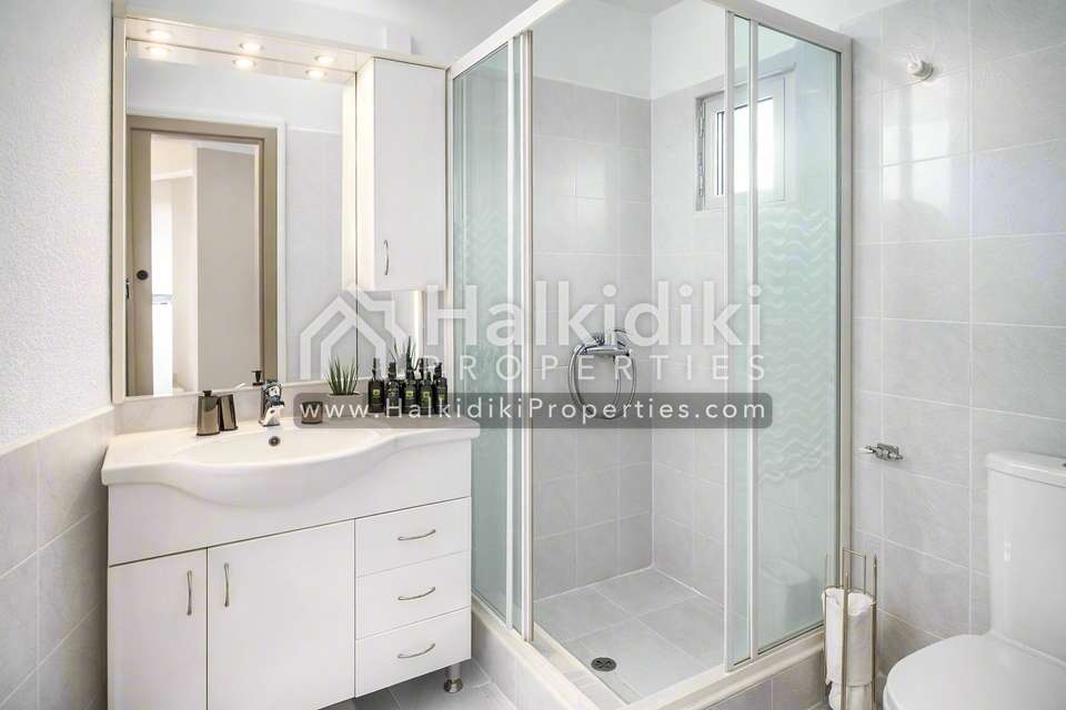 Image 2 of 10