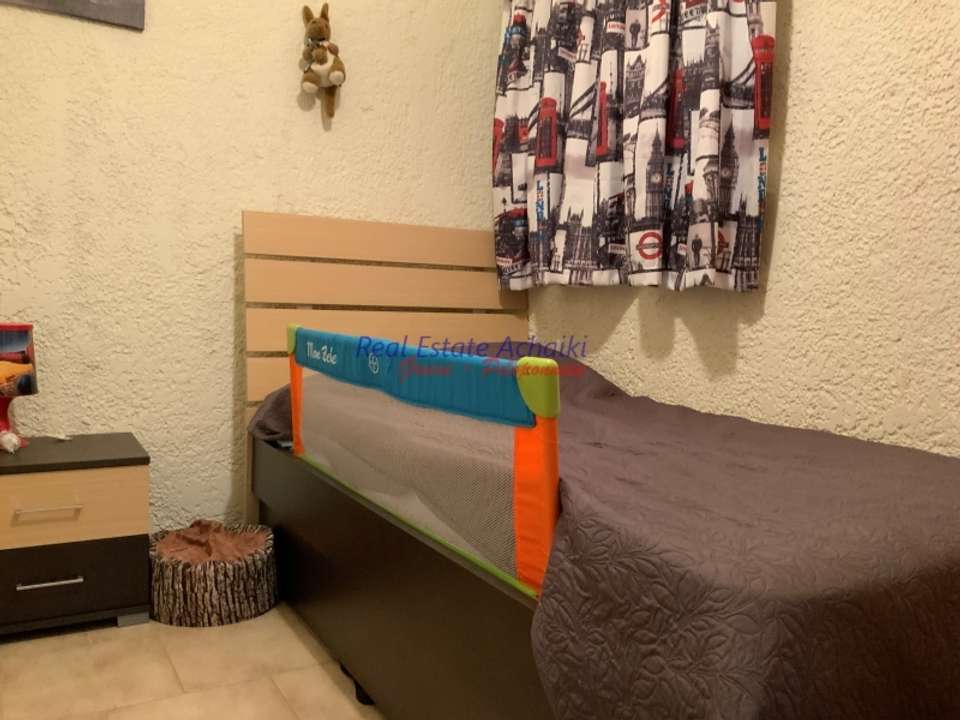 Image 2 of 5