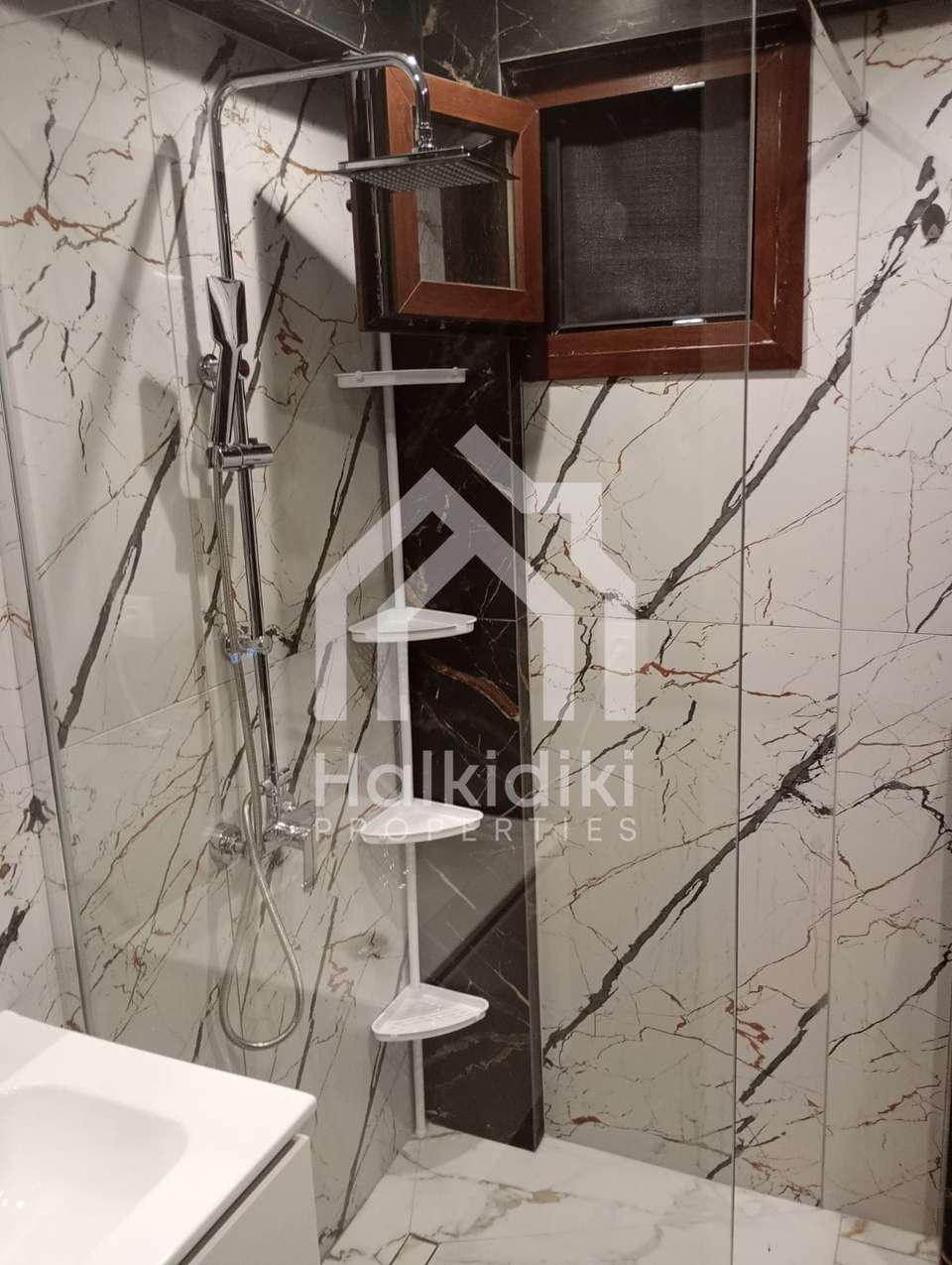 Image 2 of 11