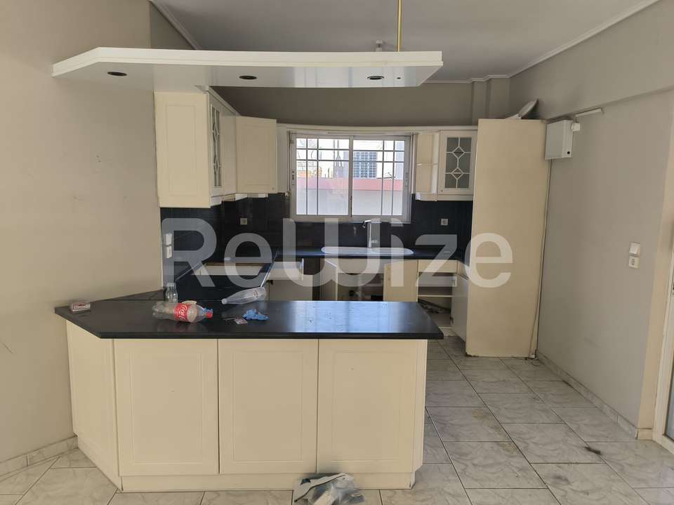 Image 2 of 16