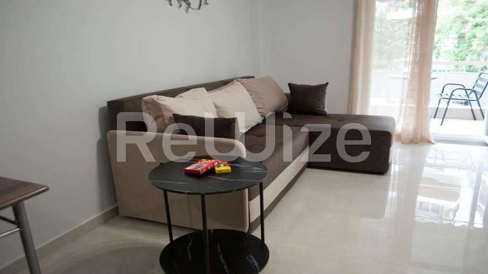 Image 1 of 9