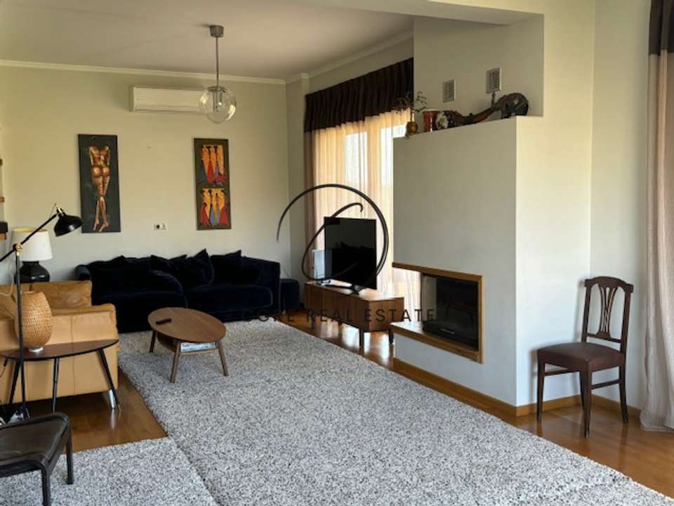 Image 0 of 30