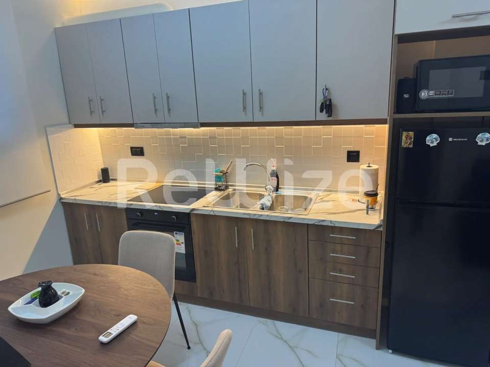 Image 2 of 23