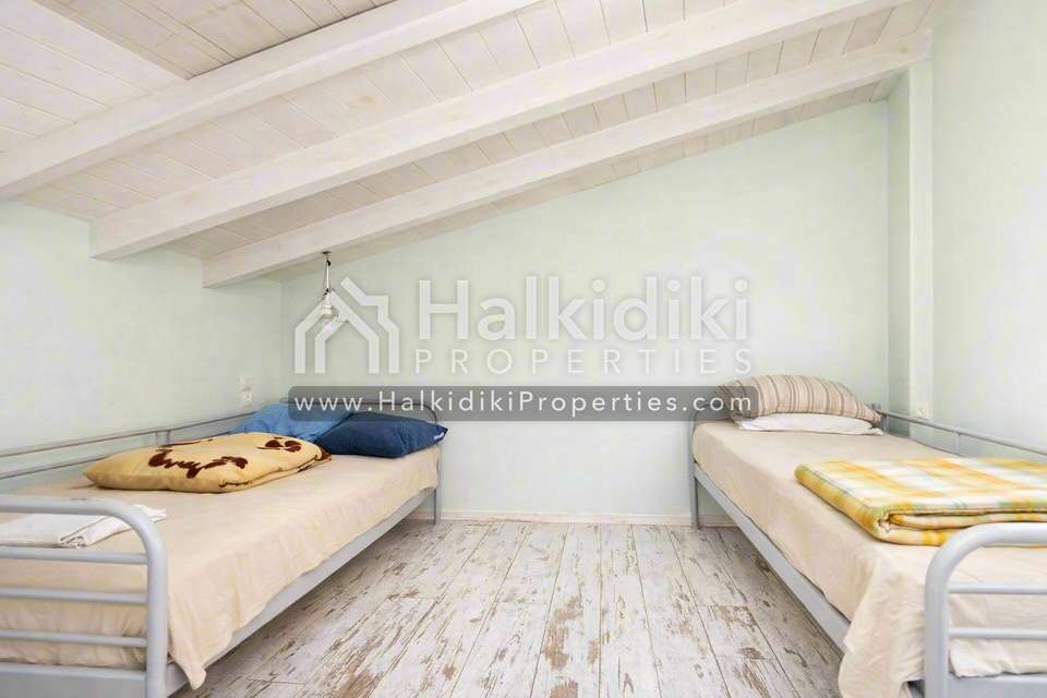 Image 2 of 26