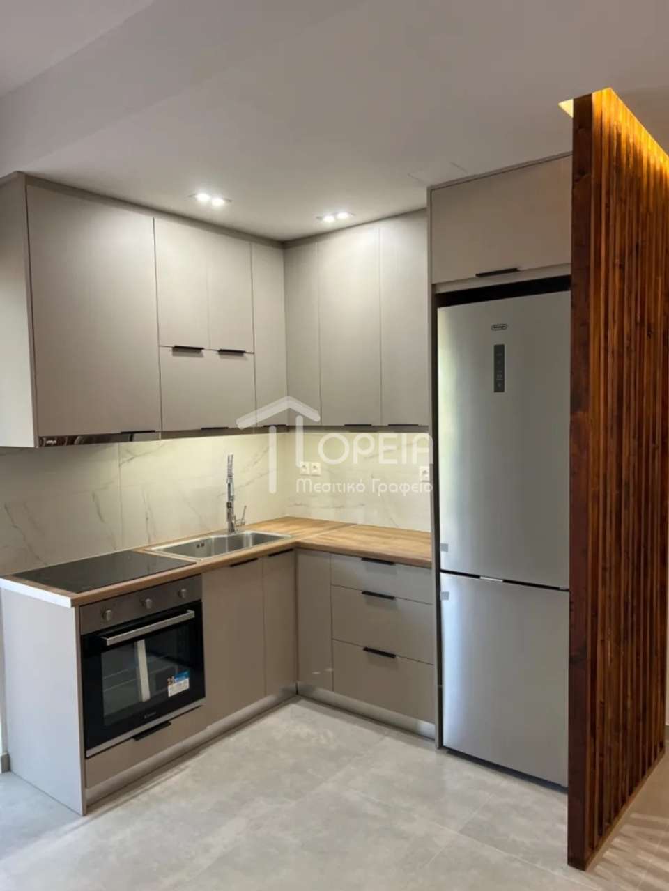 Image 1 of 18