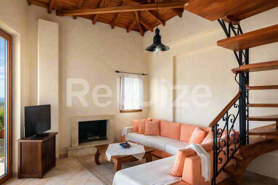 Image 2 of 7