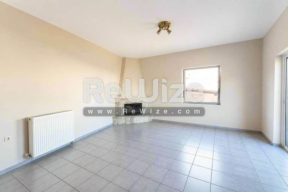 Image 2 of 18