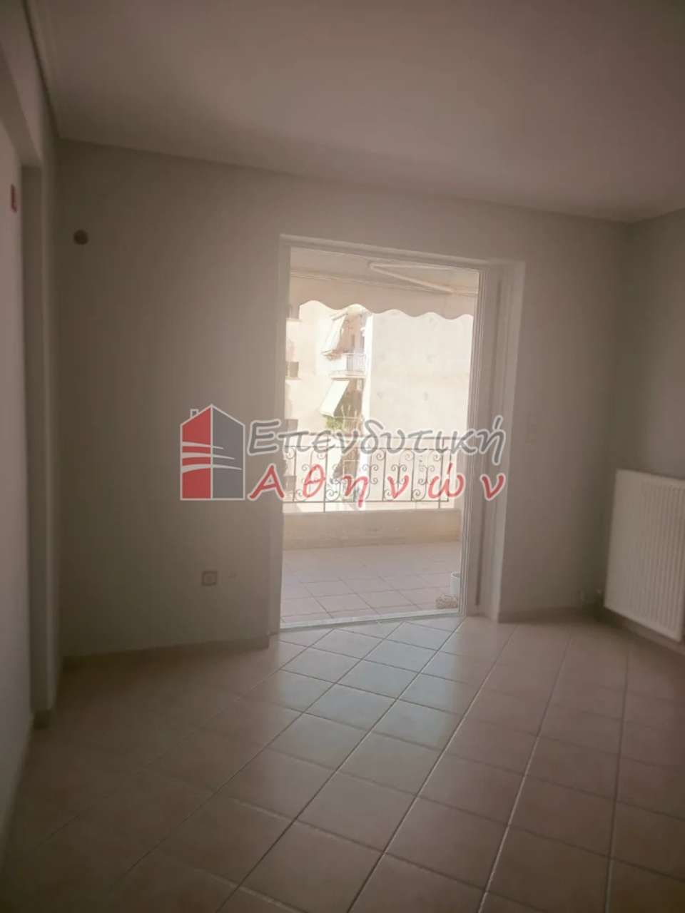 Image 2 of 12