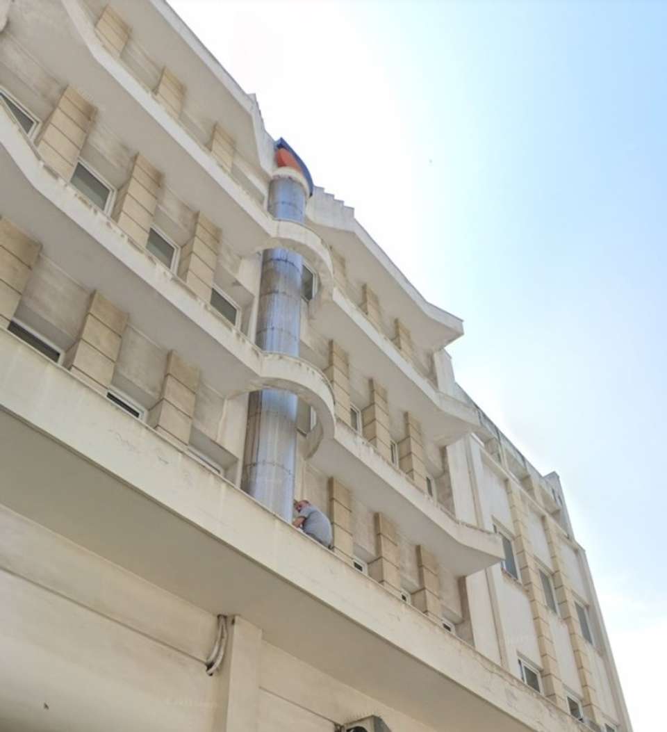 Image 0 of 1